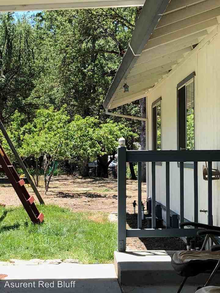 18325 Benson Rd - Photo 2 of 5