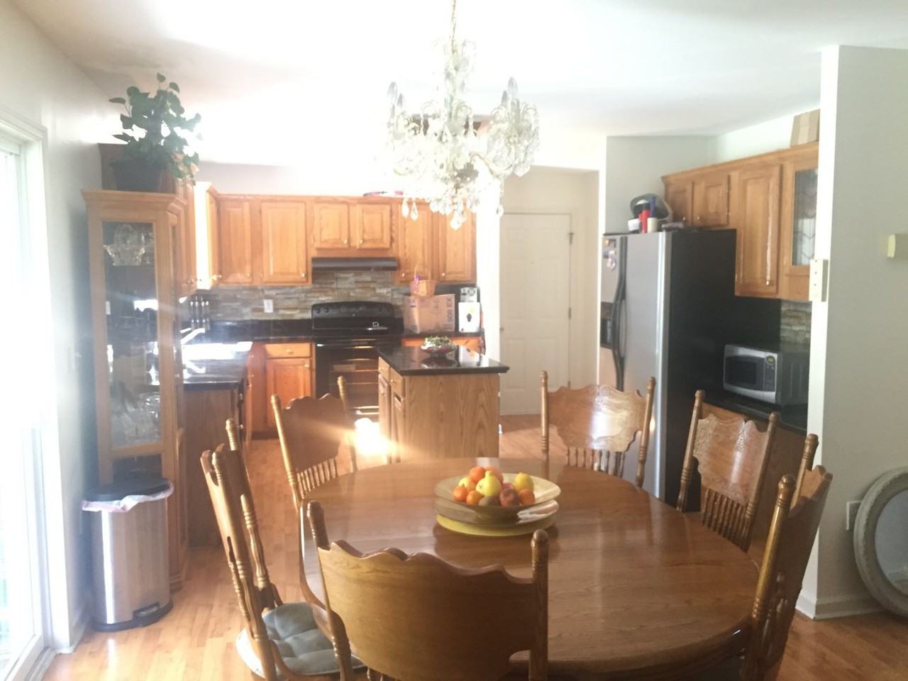 220 Ivy Dr - Photo 2 of 13