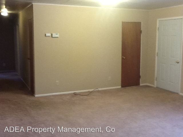 311 33rd Ave - Photo 3 of 10