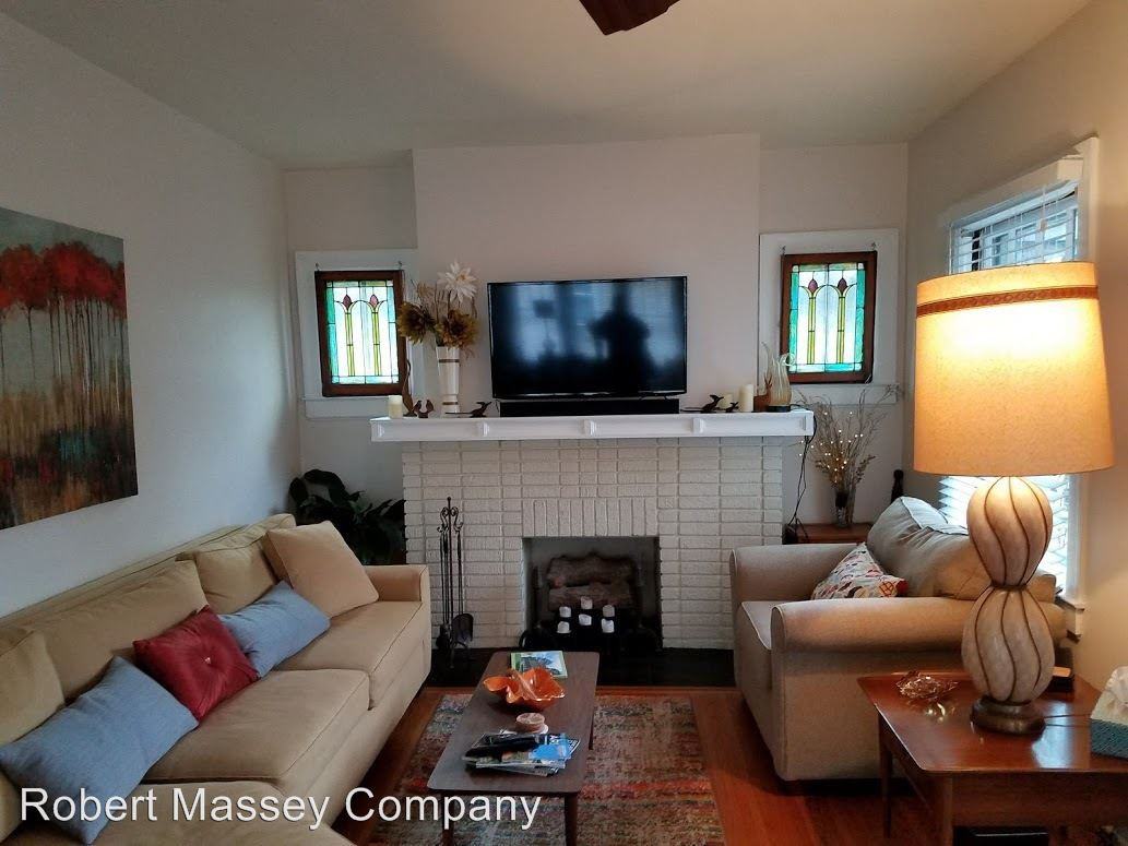 3105 Teal Ave - Photo 2 of 11