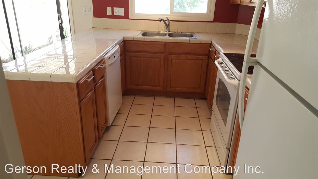 3917 S Mill Ave - Photo 3 of 17