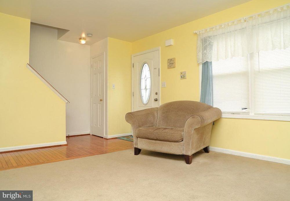 2323 Morris Dr - Photo 2 of 14