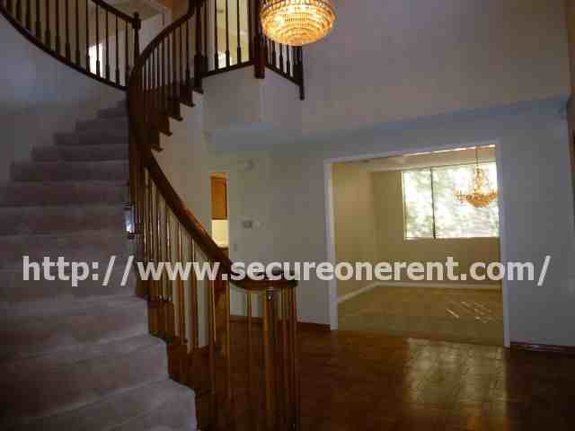 6300 Imbler Ct - Photo 3 of 22
