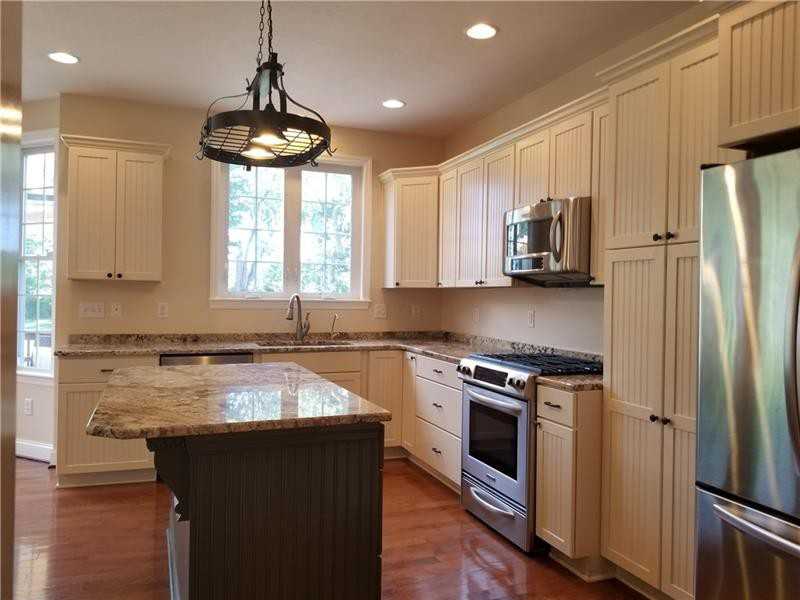 117 Williams Point - Photo 3 of 25