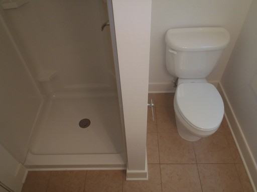 1100 Highland View Ave - Photo 3 of 5