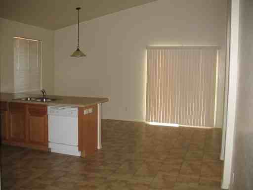 1527 Cottonwood Canyon Dr - Photo 3 of 9