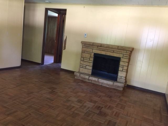 20821 Dogwood St - Photo 2 of 11