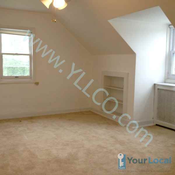 212 Bullens Ln - Photo 2 of 8