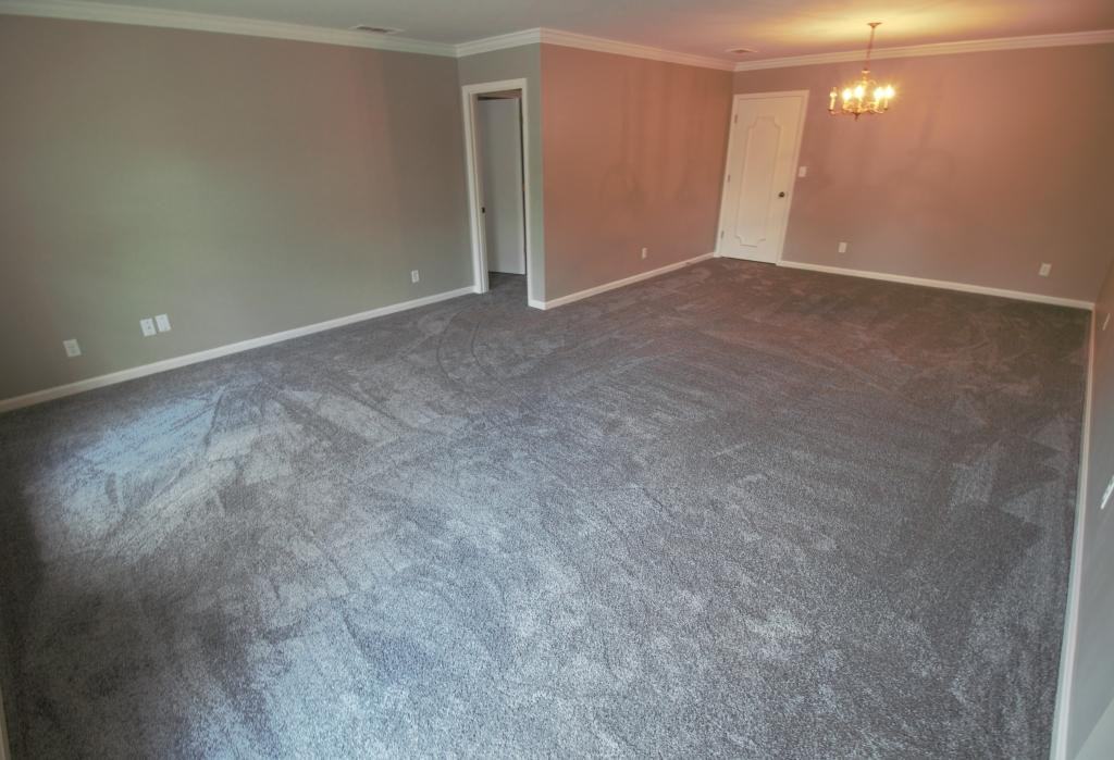 280 Stonehenge Dr - Photo 3 of 9