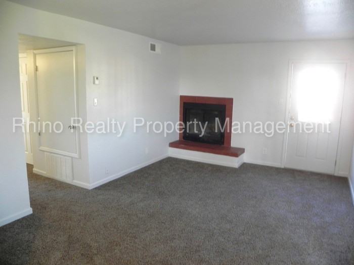 1303 Menaul Blvd NE - Photo 2 of 15