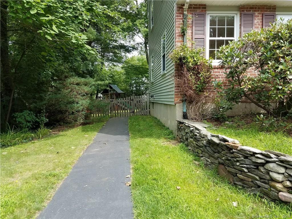18 Dowd Ave - Photo 2 of 23
