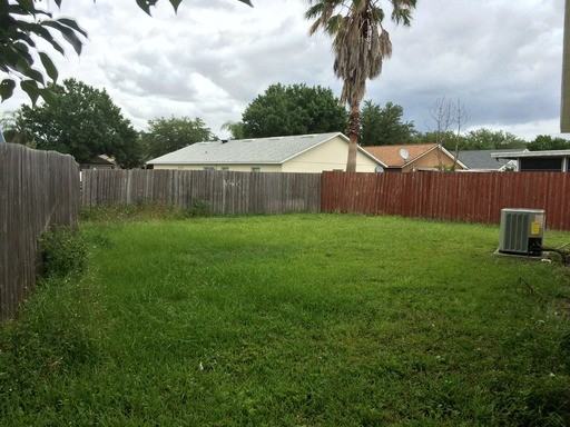 1901 Teaberry Ct - Photo 3 of 13