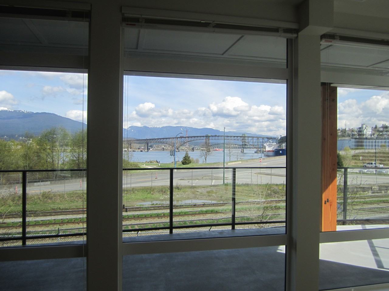 2993 Wall Street - Photo 3 of 12