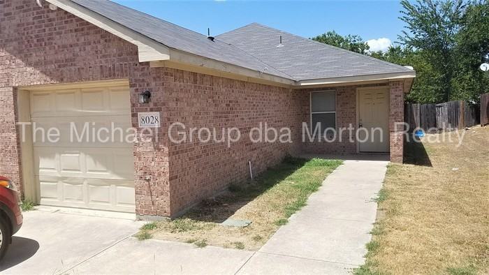 8028 Doreen Ave - Photo 2 of 12