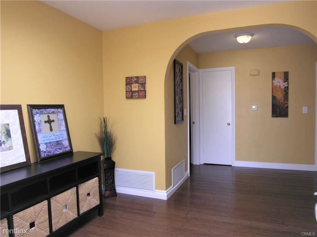 3024 Cleveland Ave - Photo 3 of 36