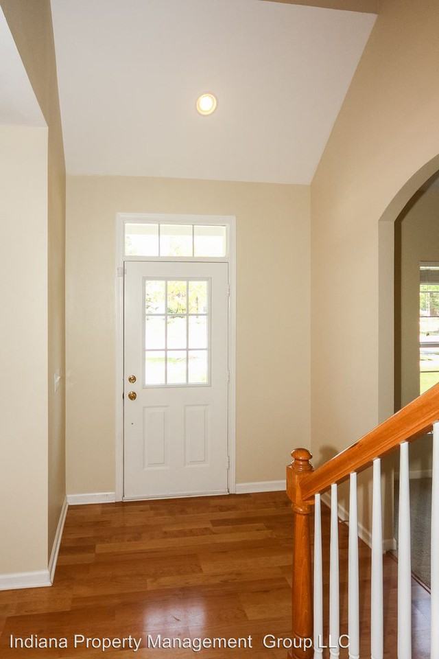 1213 Middlebury Dr - Photo 2 of 20