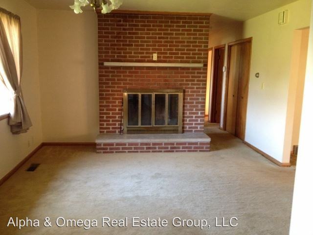 187 N Gamble St - Photo 3 of 8