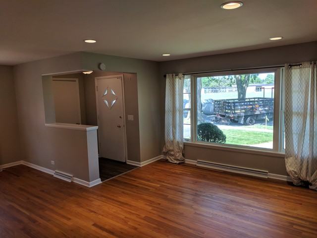 954 Bryan St - Photo 3 of 12