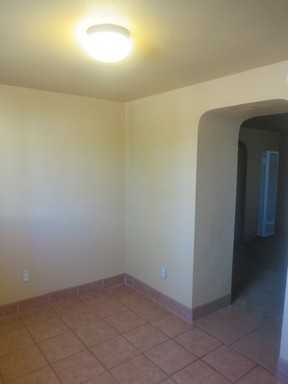 120 Aztec Rd NW - Photo 2 of 12