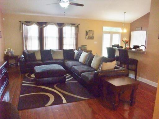 301 Scotch Pine Ln - Photo 2 of 21