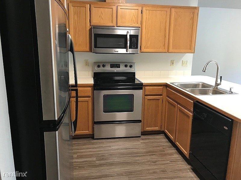 811 Donovan Ave - Photo 3 of 8