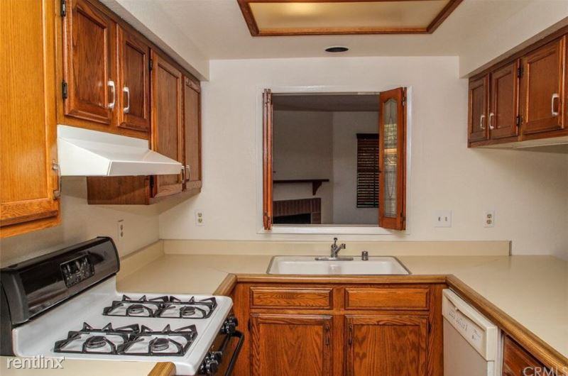 2319 W Channing St - Photo 3 of 27