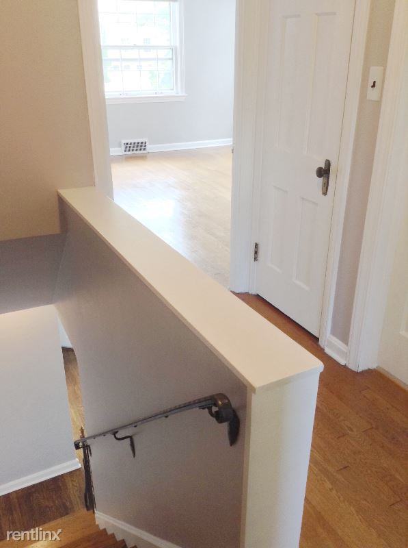 2292 S Overlook Rd - Photo 2 of 12