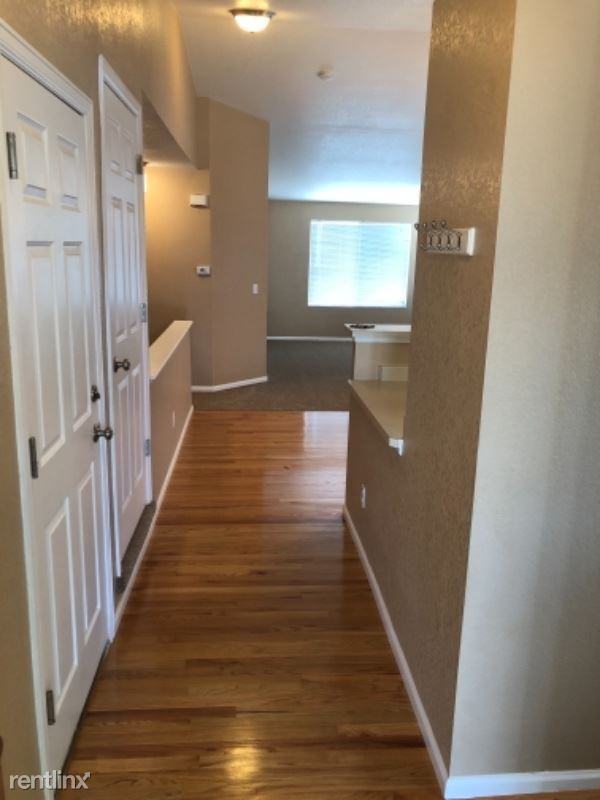 19788 Montview Dr - Photo 2 of 10