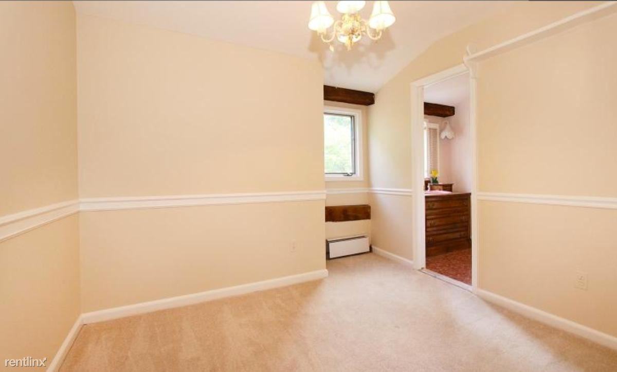 8 Farm Cottage Rd - Photo 2 of 20