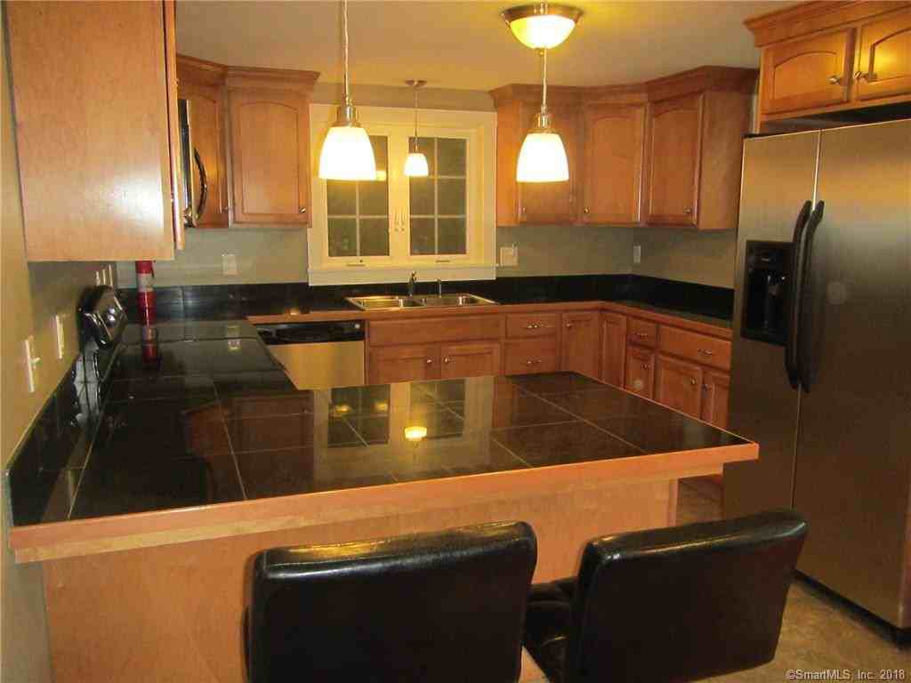 4 Eagle St - Photo 3 of 8