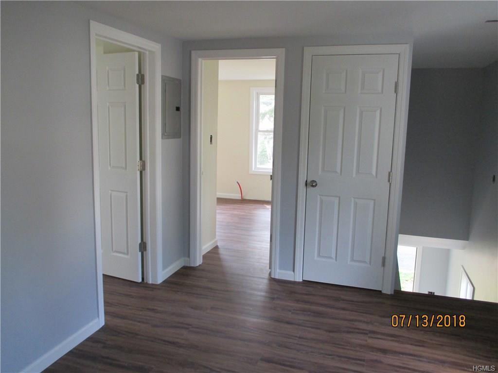 58 N William St - Photo 3 of 8