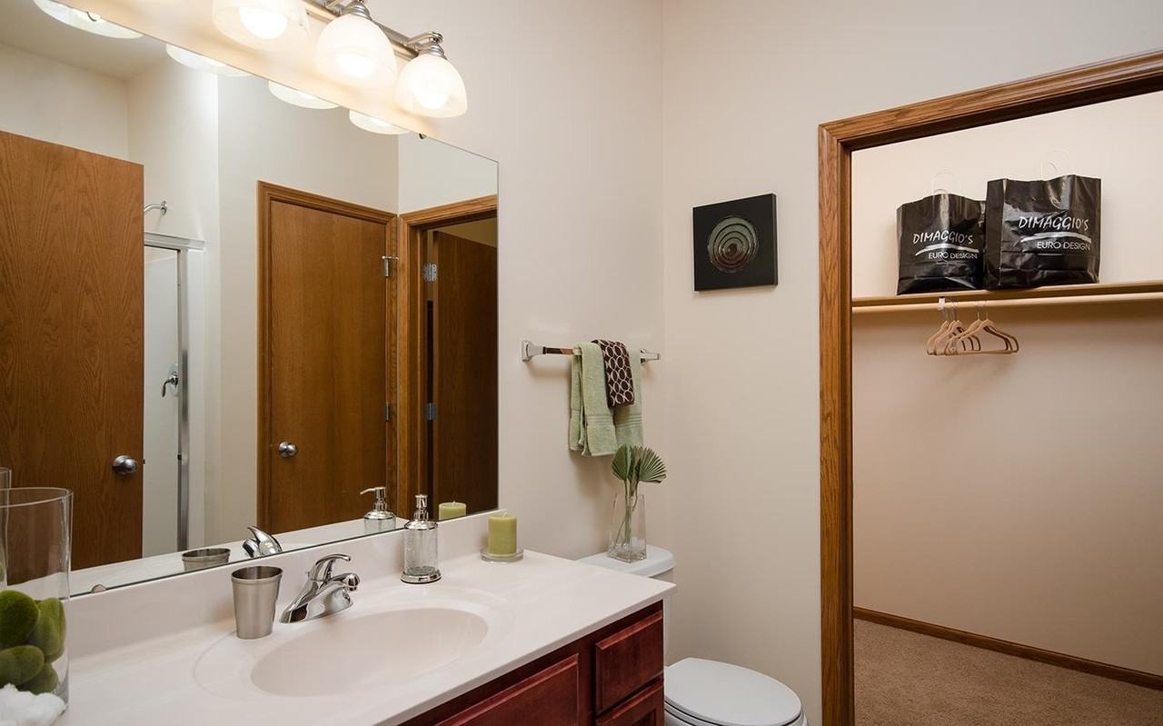 Autumn Creek Apartment Homes - Photo 2 of 12