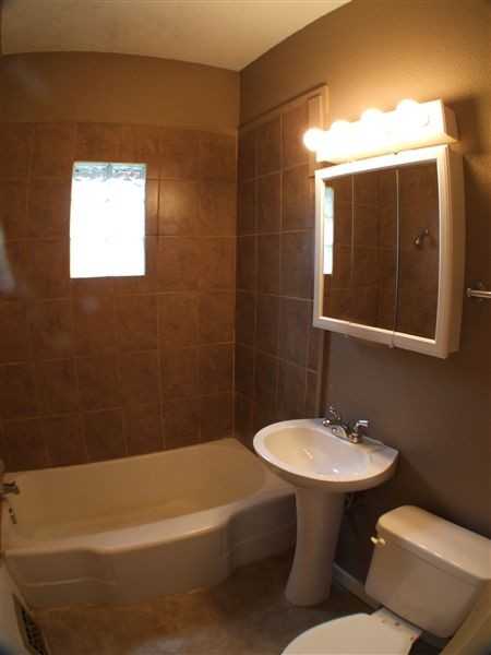 408 S Webster St - Photo 3 of 9