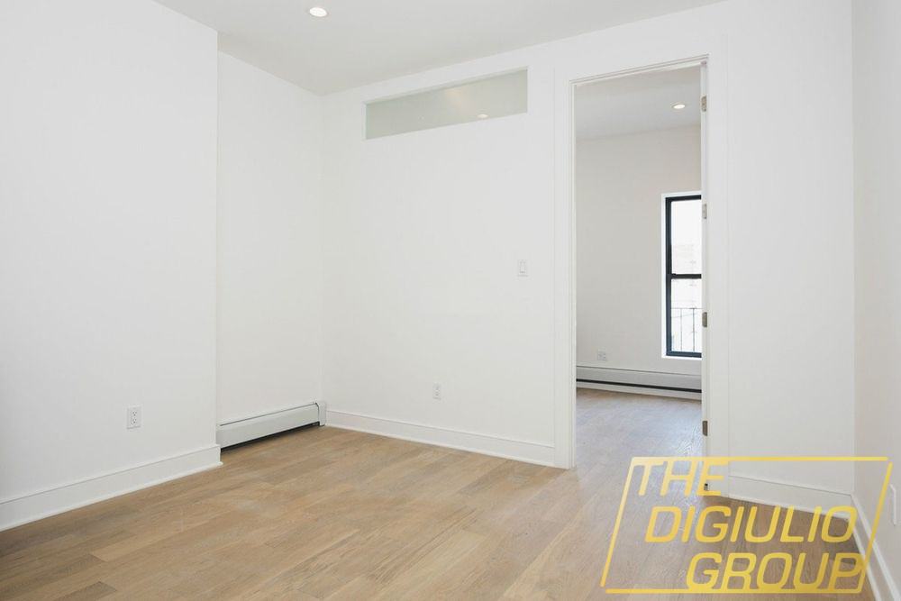 4605, 1915 3rd Ave #2fn