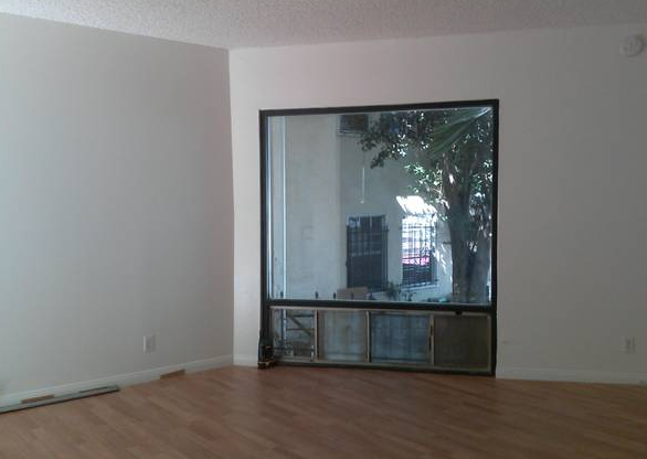 1035 S Ardmore Ave - Photo 3 of 6