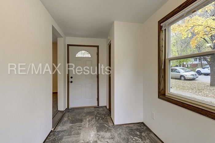 701 2nd Ave N #A - Photo 2 of 25