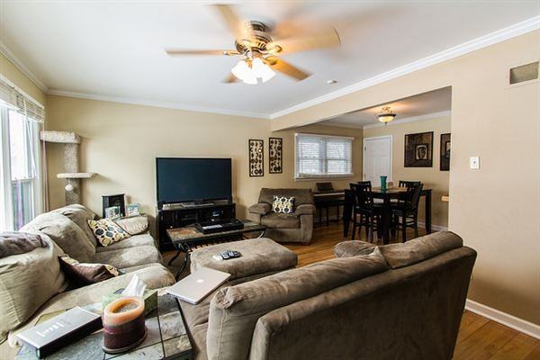 10307 St Katherine Ln - Photo 3 of 9