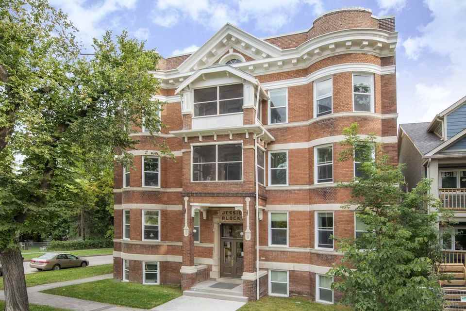 626 Jessie Avenue, Winnipeg, MB R3M 1A4 1 Bedroom Apartment for Rent