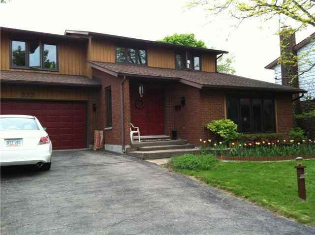 335 Bridle Path Ct - Photo 2 of 20