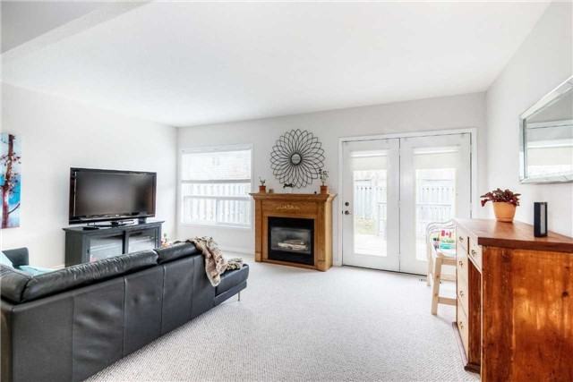 465 Annapolis Ct - Photo 3 of 18