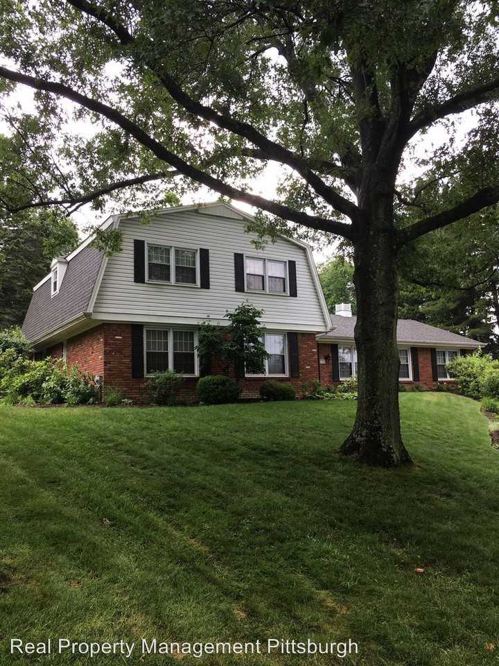 100 Crofton Dr - Photo 2 of 24