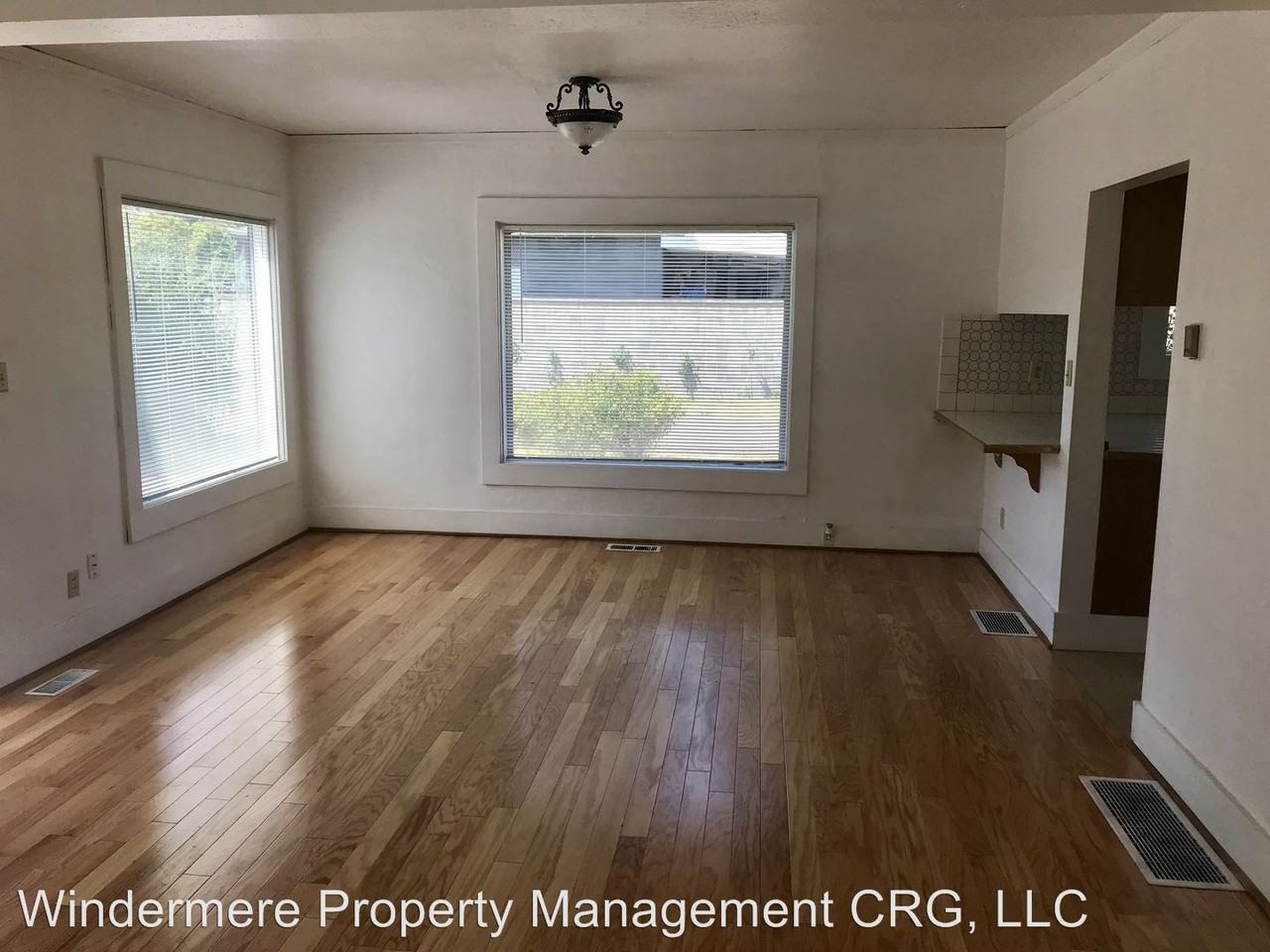 1902 Belmont Dr - Photo 3 of 27