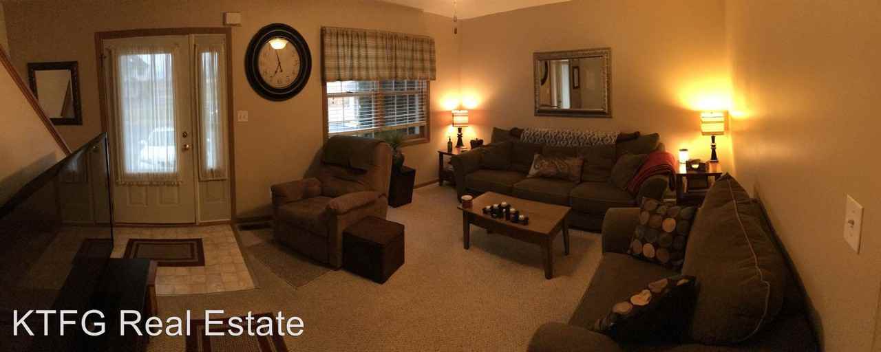 32 Acacia Ct - Photo 3 of 14