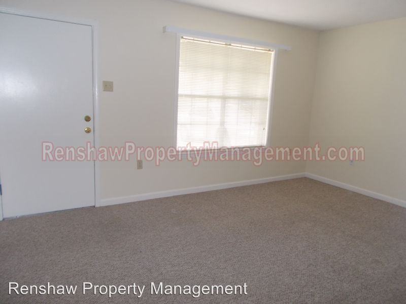 4059 Oak Rd - Photo 2 of 9