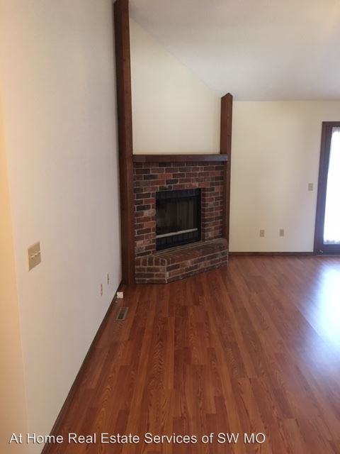 2719 E Verona St - Photo 3 of 18