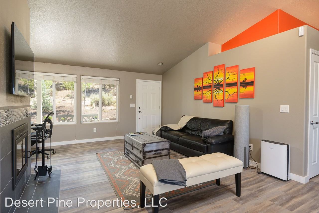 69544 Sisters View Dr - Photo 2 of 28