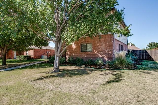 6505 Tara Ln - Photo 3 of 25