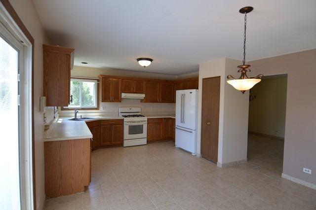 510 Farmhill Cir - Photo 3 of 20