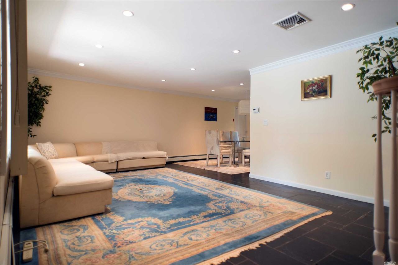 109 Baker Hill Rd - Photo 2 of 13
