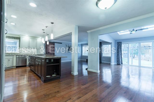 16621 Norwich Dr - Photo 3 of 21